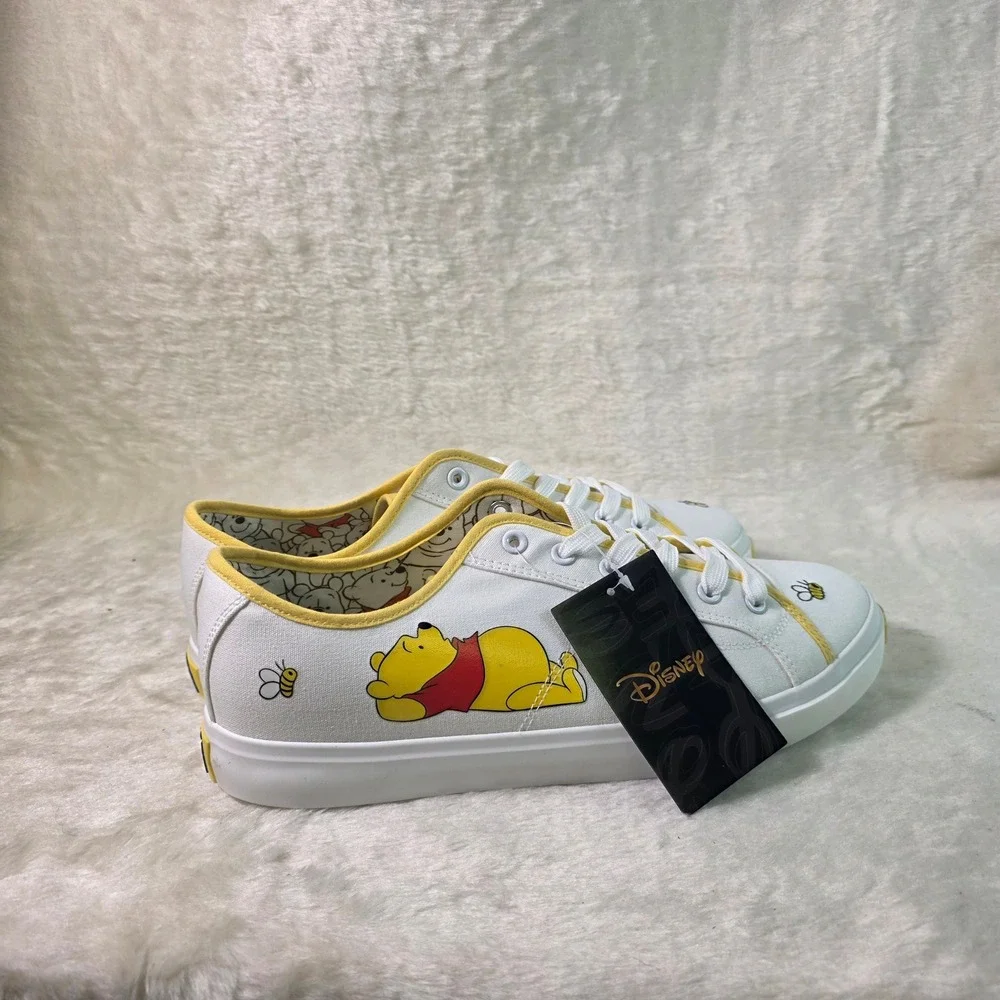 Disney Ground Up Winnie the Pooh White Honey Sneakers Women 11 NEW